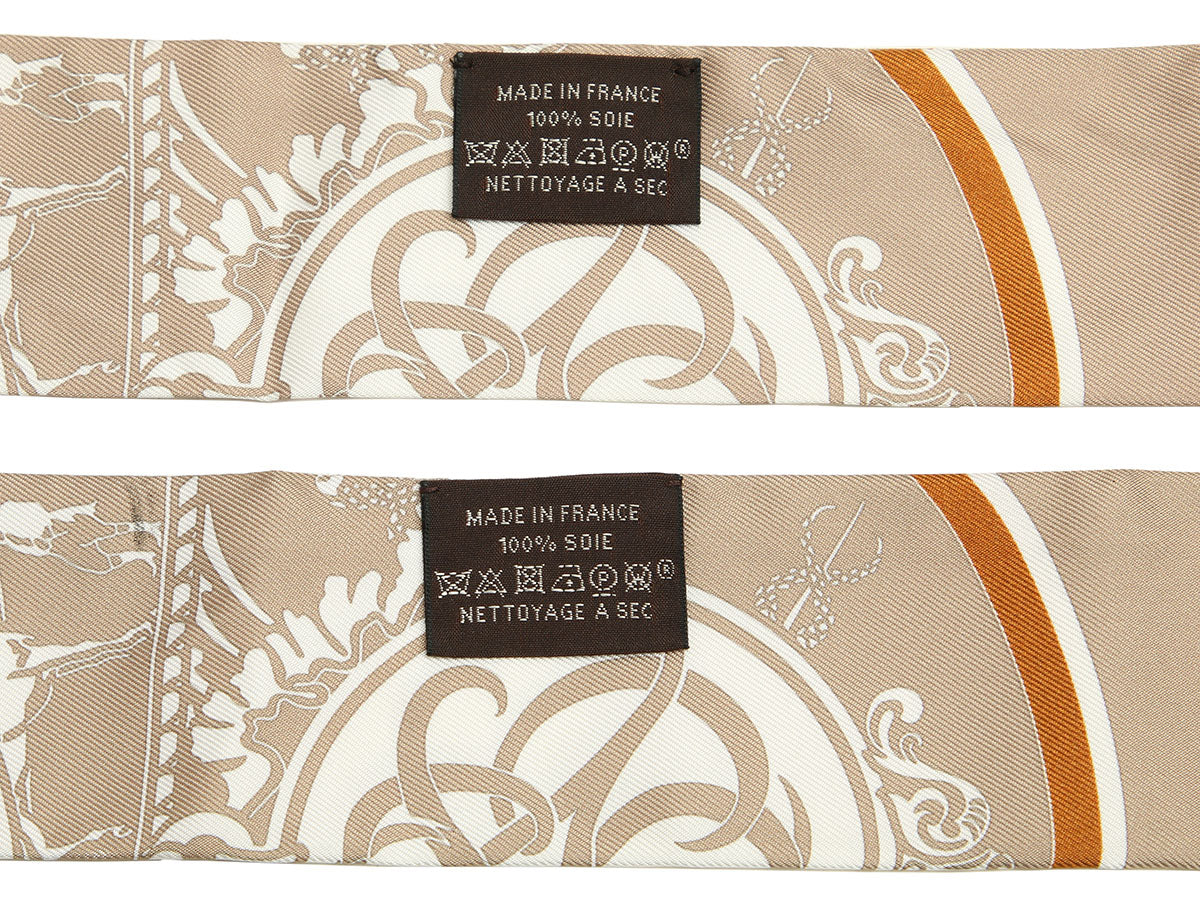 Hermès Ex-Libris Silk Twilly Pair - Image 3