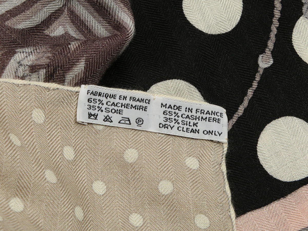 Hermès Clic-Clac à Pois Shawl Cashmere Silk Shawl 140cm - Image 4