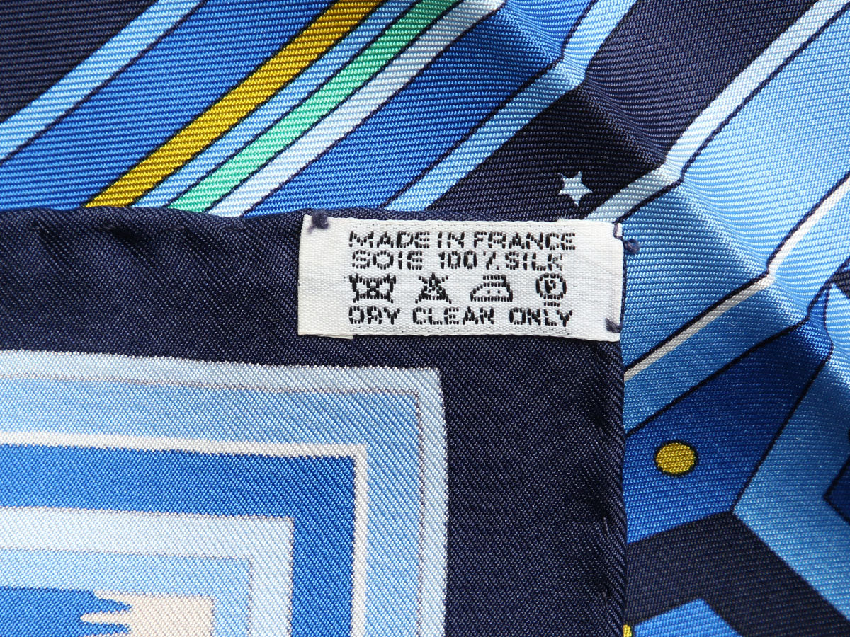Hermès Donner La Main Silk Scarf 90cm - Image 4