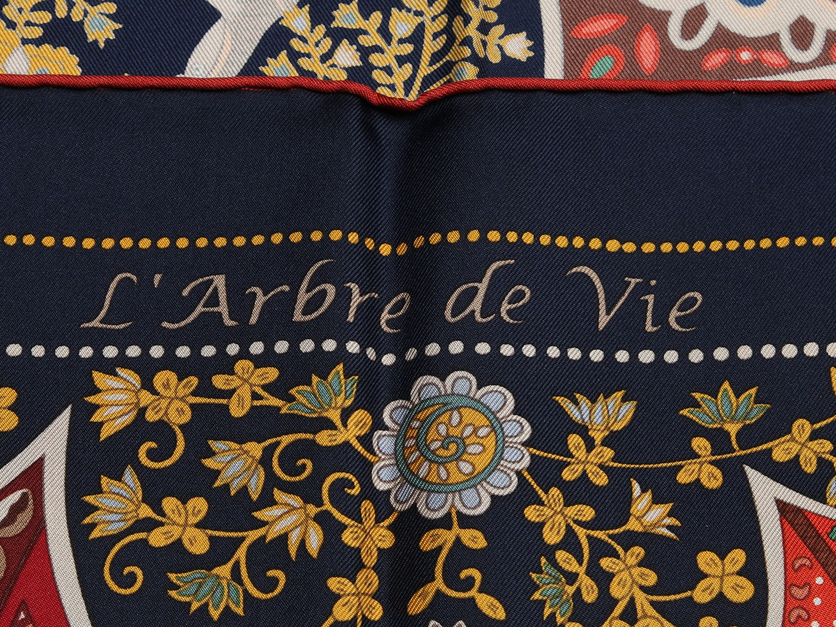 Hermès L'Arbre de Vie Silk Scarf 90cm - Image 2