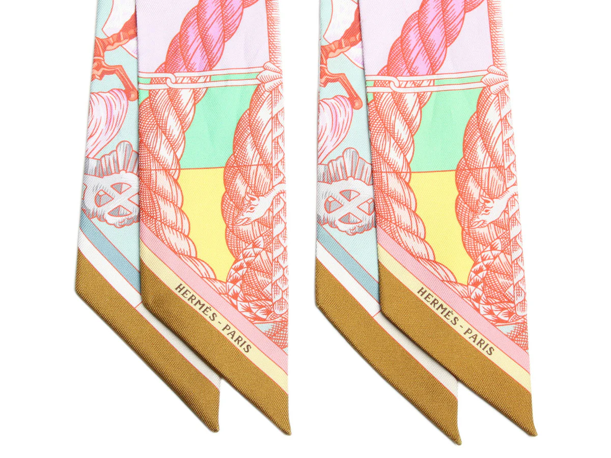 Hermès Cavalleria d'Etriers Silk Twilly Pair - Image 2
