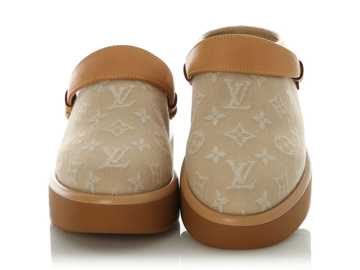 Louis Vuitton Beige Aspen Platform Closed Mules - Image 2