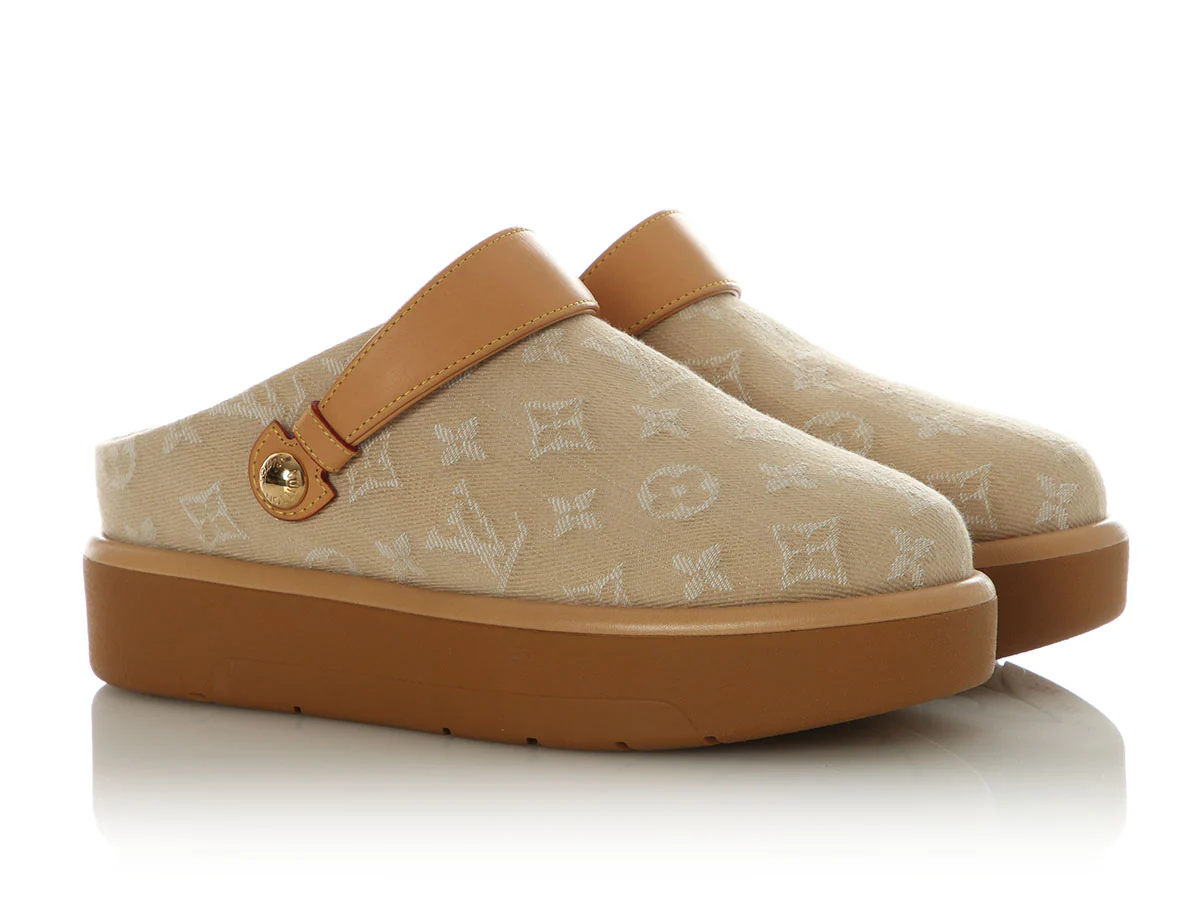 Louis Vuitton Beige Aspen Platform Closed Mules - Image 5
