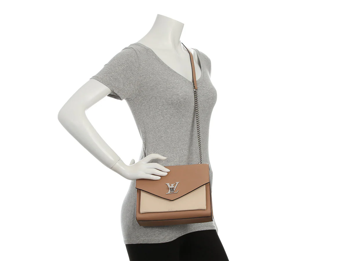Louis Vuitton Beige Lockme BB - Image 9