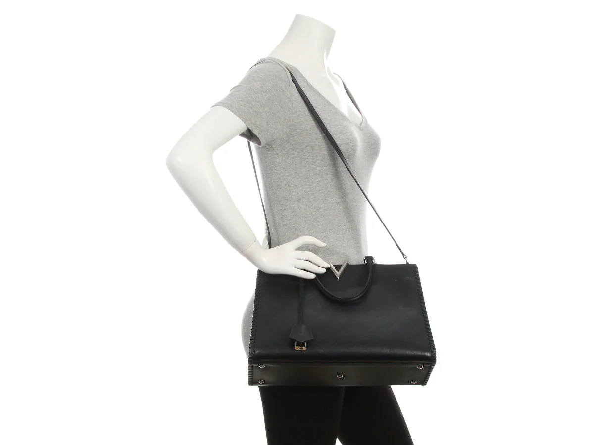 Louis Vuitton Black Leather Monogram Very - Image 9
