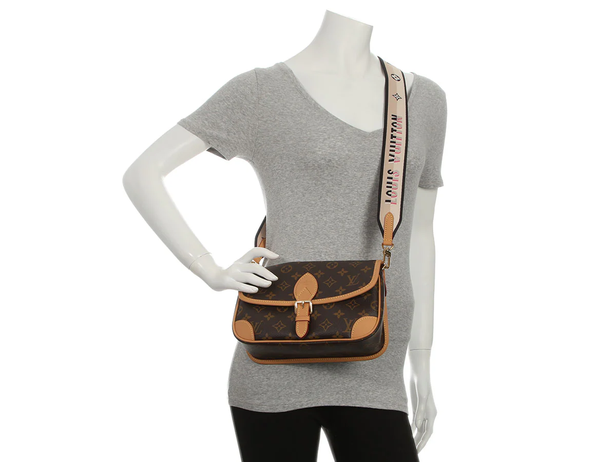 Louis Vuitton Monogram Diane PM - Image 9