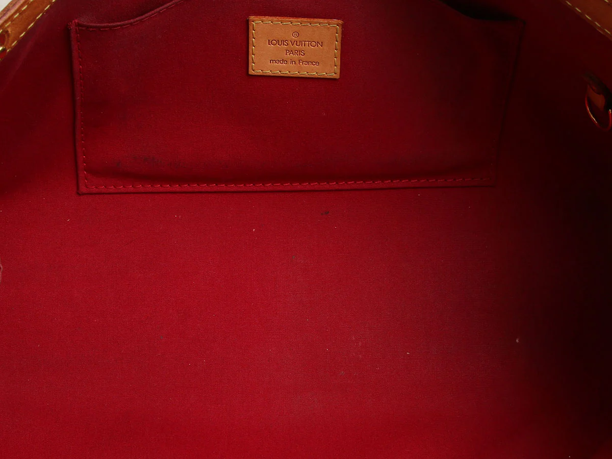 Louis Vuitton Red Vernis Roxbury Drive - Image 8
