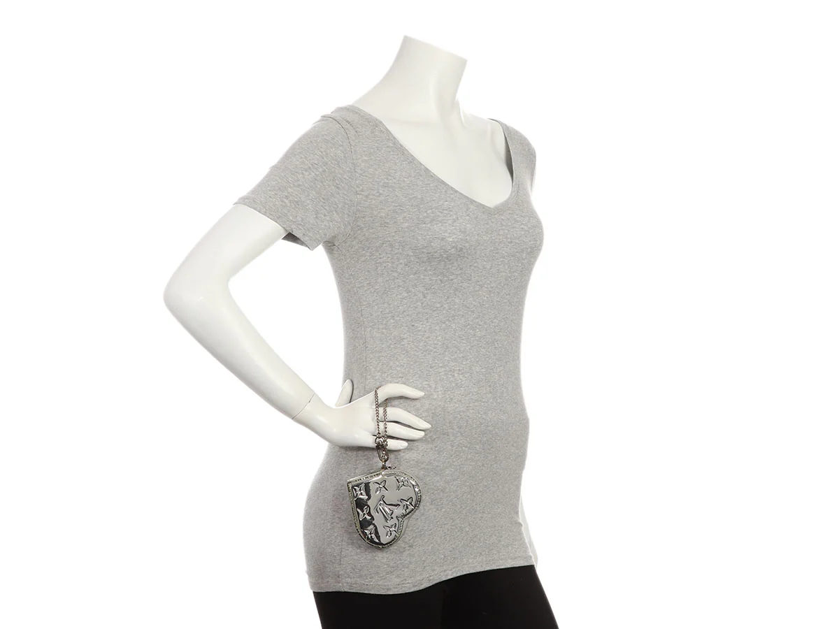 Louis Vuitton Silver Vernis Heart Coin Purse - Image 8