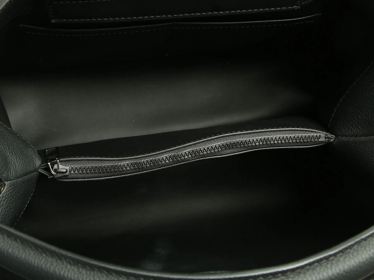 Louis Vuitton So Black Calfksin Capucines GM Souple - Image 8