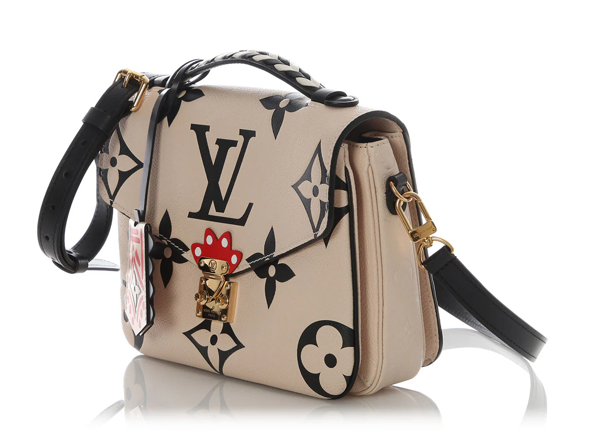 Louis Vuitton Giant Monogram Crafty Pochette Métis - Image 4