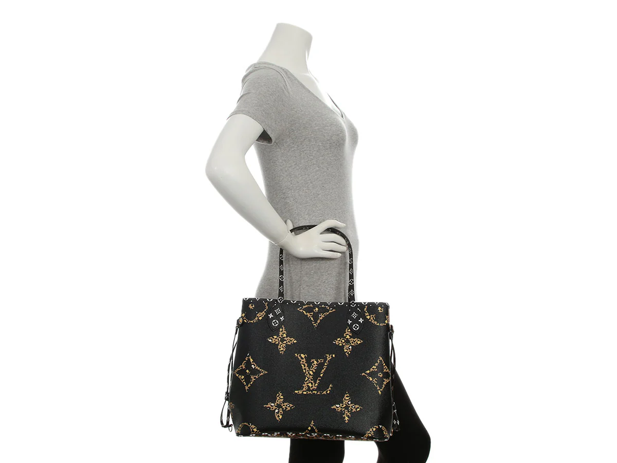 Louis Vuitton Giant Monogram Jungle Neverfull MM - Image 10