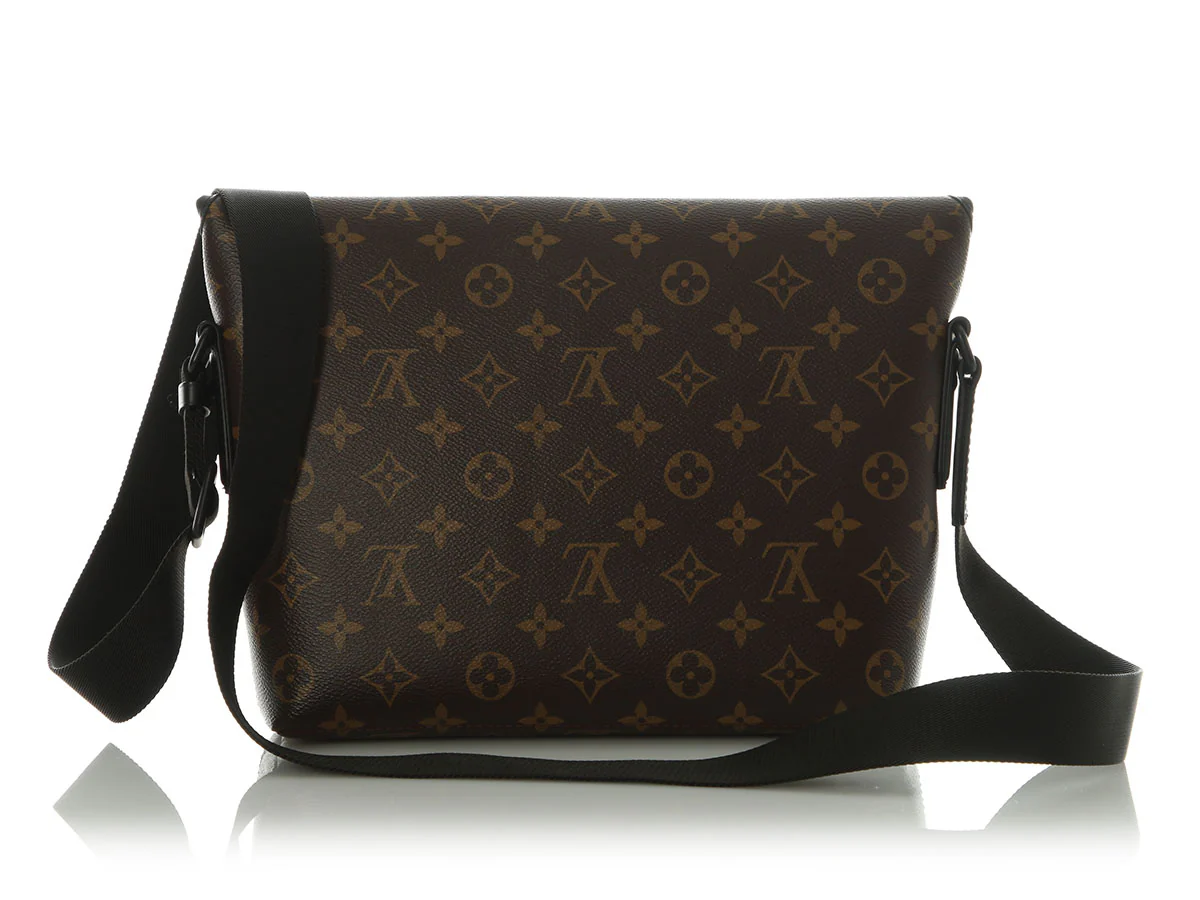 Louis Vuitton Monogram Macassar Canvas Magnetic Messenger Bag - Image 4
