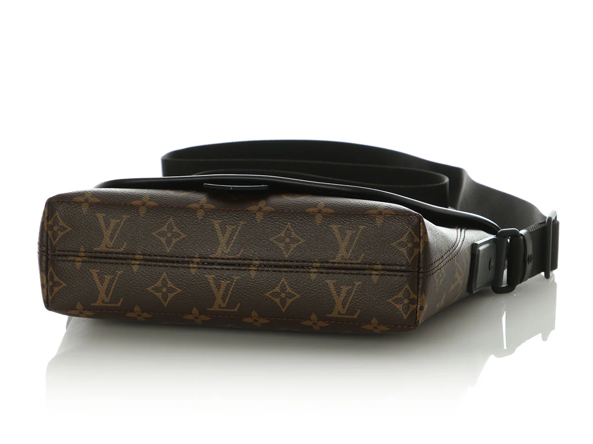 Louis Vuitton Monogram Macassar Canvas Magnetic Messenger Bag - Image 6