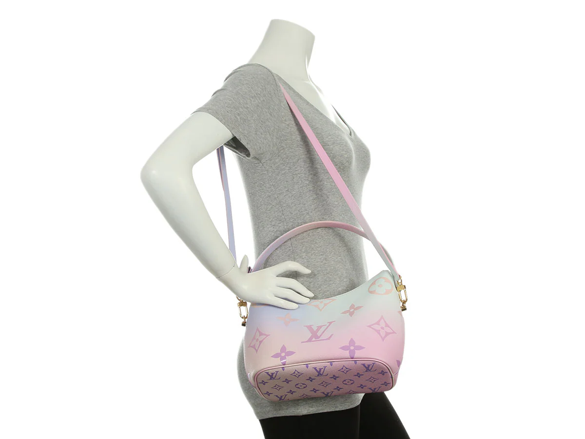 Louis Vuitton Monogram Giant Spring in the City Sunrise Pastel Marshmallow PM - Image 10