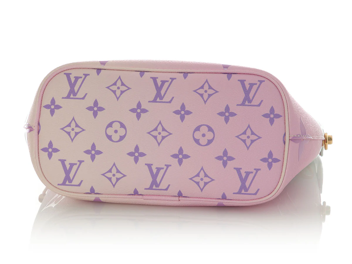 Louis Vuitton Monogram Giant Spring in the City Sunrise Pastel Marshmallow PM - Image 7