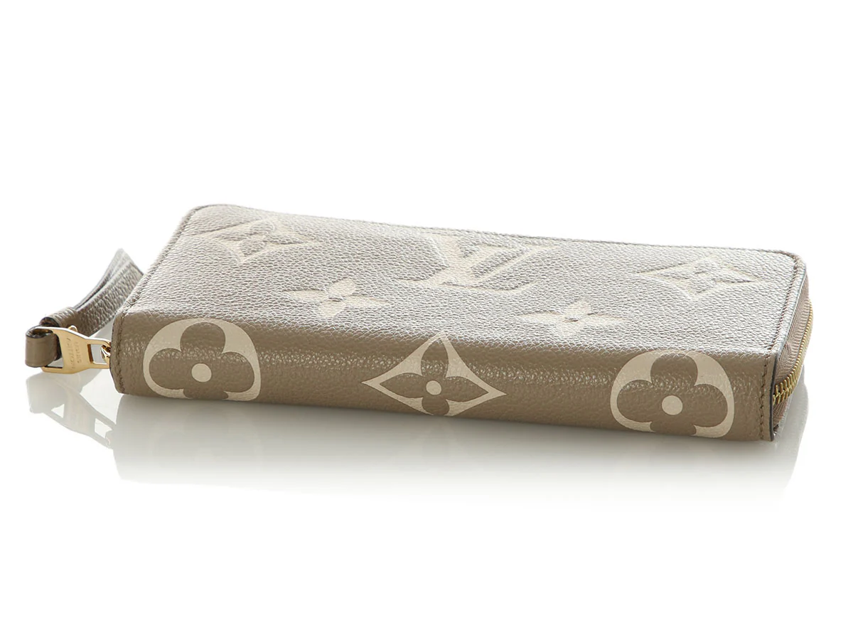 Louis Vuitton Dove and Cream Bicolor Monogram Empreinte Leather Zippy Wallet - Image 6