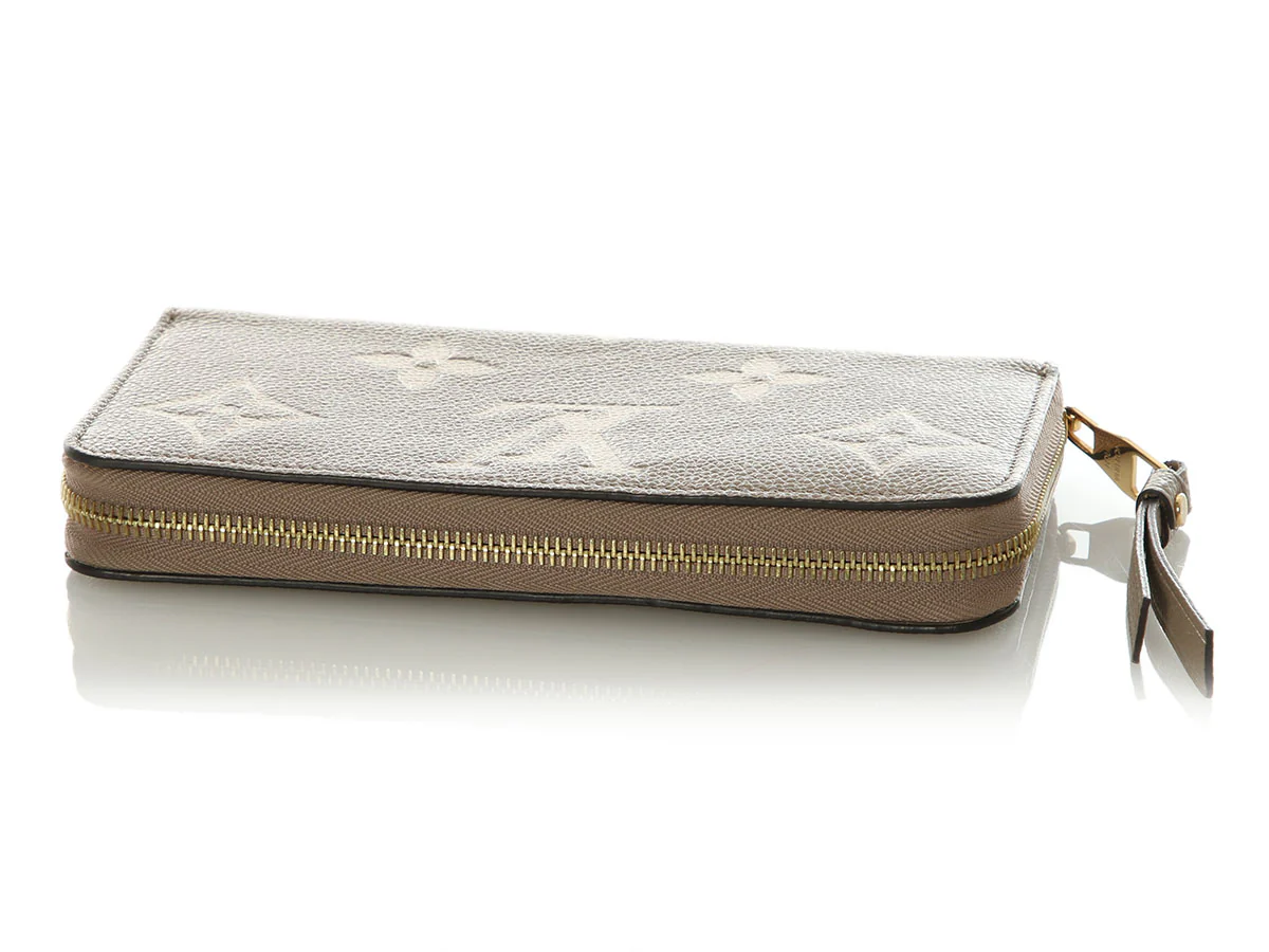 Louis Vuitton Dove and Cream Bicolor Monogram Empreinte Leather Zippy Wallet - Image 7