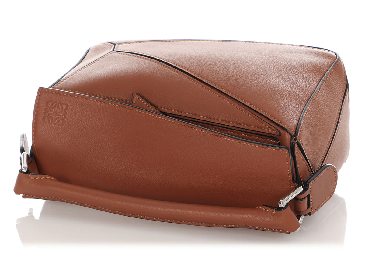 Loewe Small Tan Calfskin Puzzle Bag - Image 7