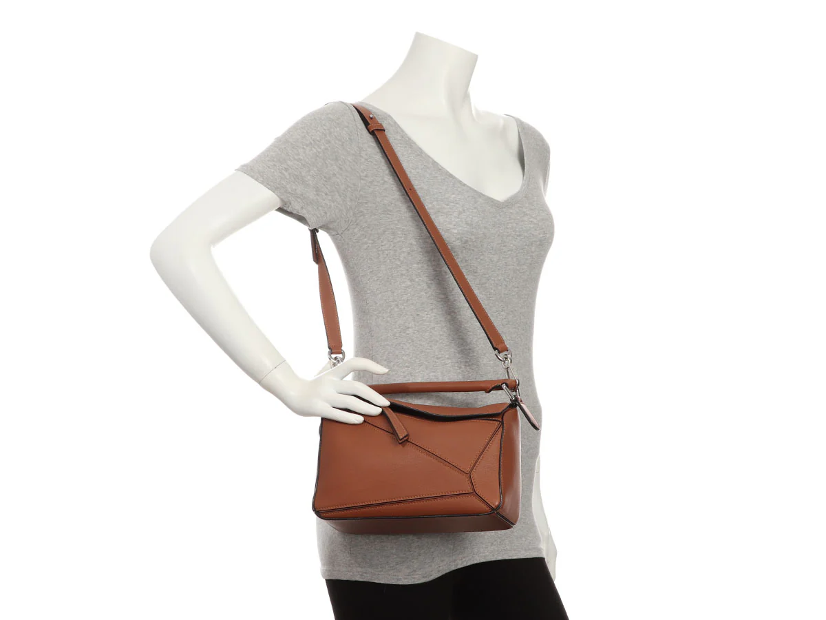 Loewe Small Tan Calfskin Puzzle Bag - Image 9