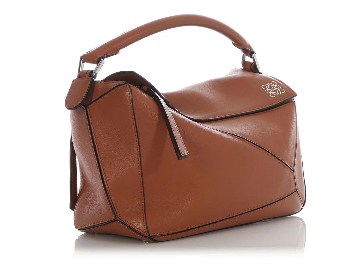 Loewe Medium Tan Puzzle Bag - Image 5
