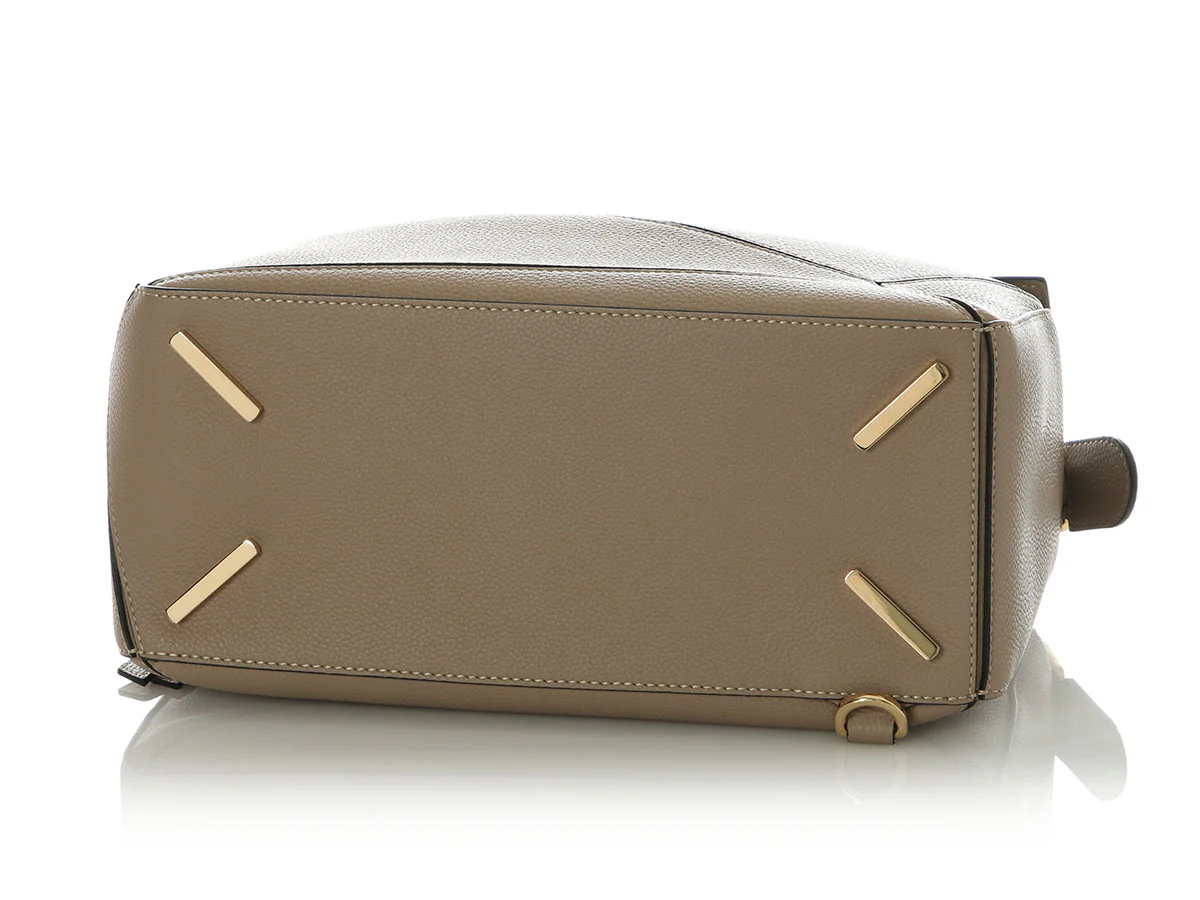 Loewe Medium Sand Puzzle Bag - Image 6