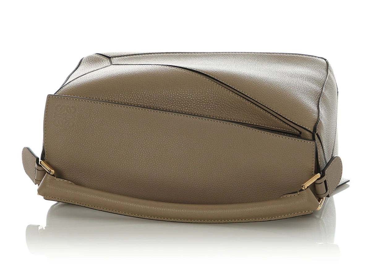 Loewe Medium Sand Puzzle Bag - Image 7