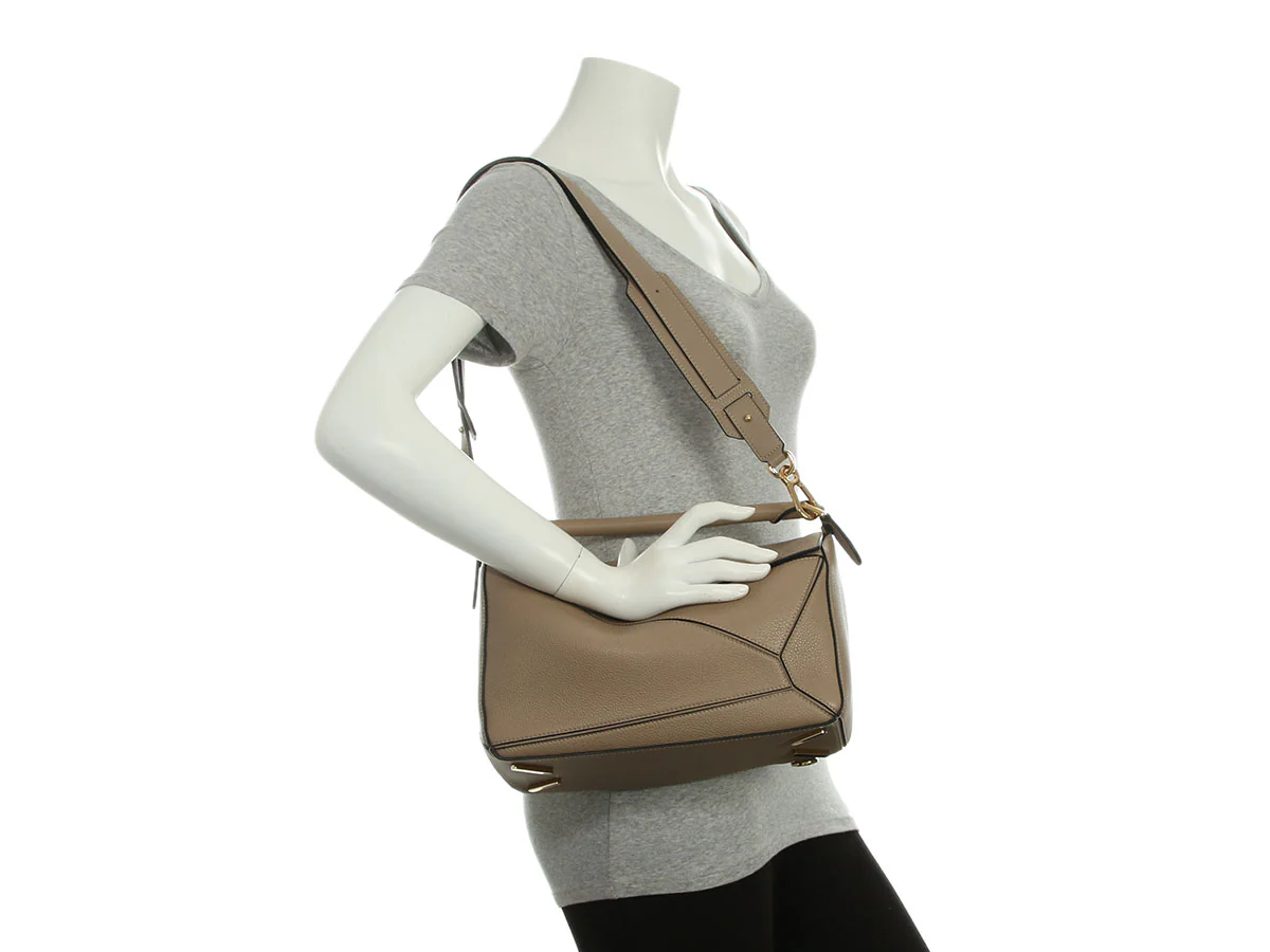Loewe Medium Sand Puzzle Bag - Image 9