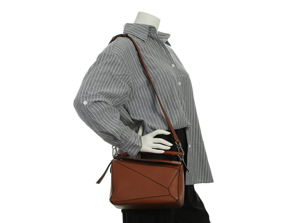 Loewe Small Tan Puzzle Bag - Image 9