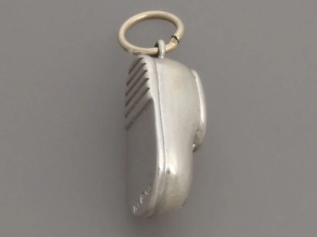 14K White Gold Diamond Baby Shoe Charm - Image 3
