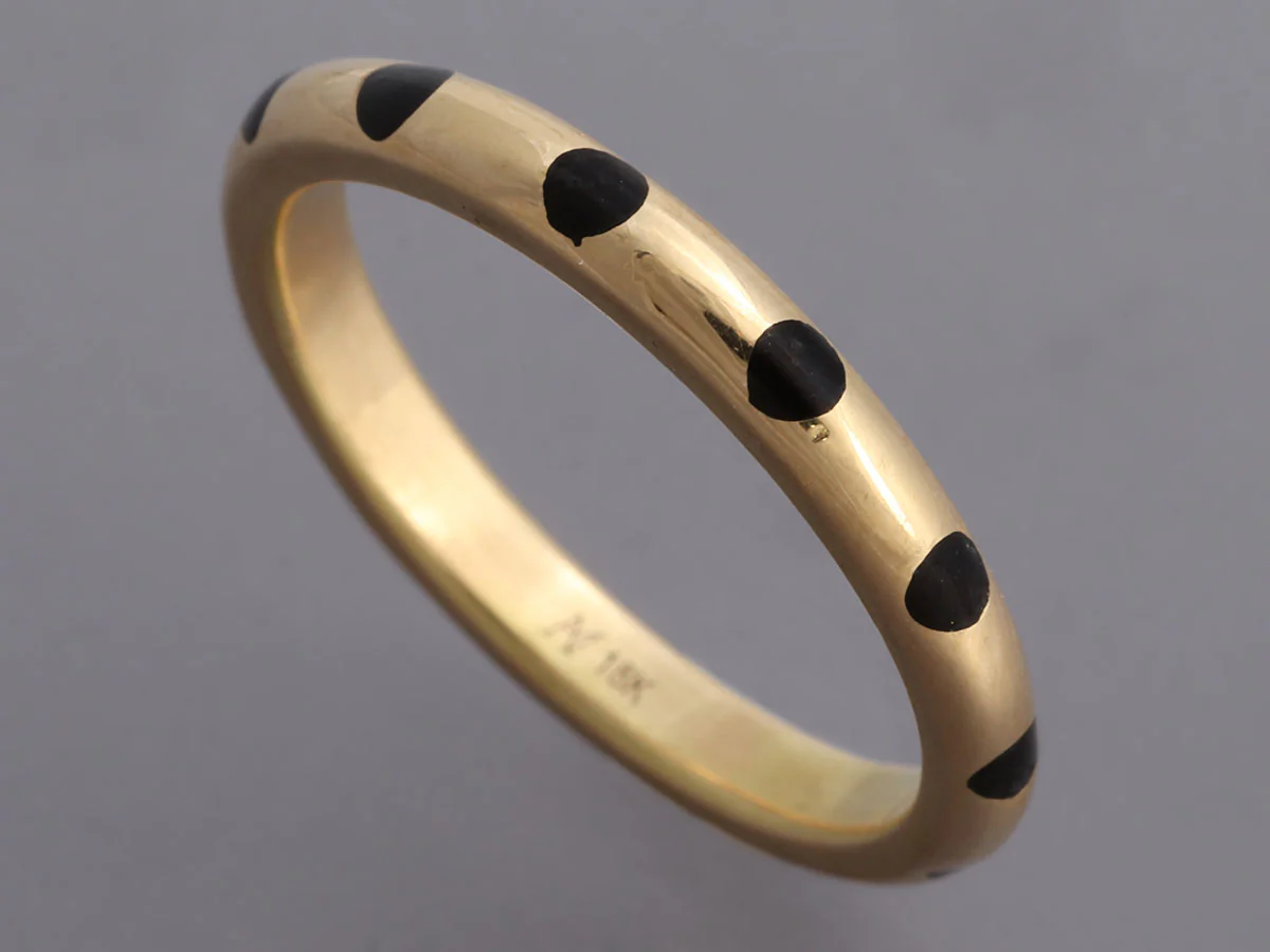 Marc Alary 18K Yellow Gold Black Enamel Polka Dot Band Ring - Image 3