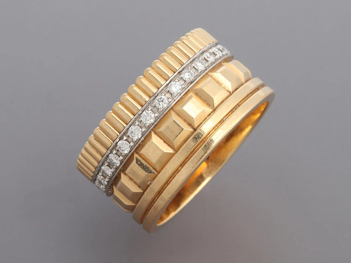 Boucheron Large Two-Tone Quatre Radiant Diamond Band Ring - Image 2