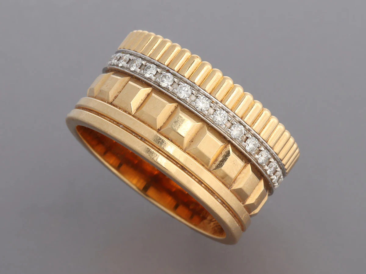 Boucheron Large Two-Tone Quatre Radiant Diamond Band Ring - Image 3