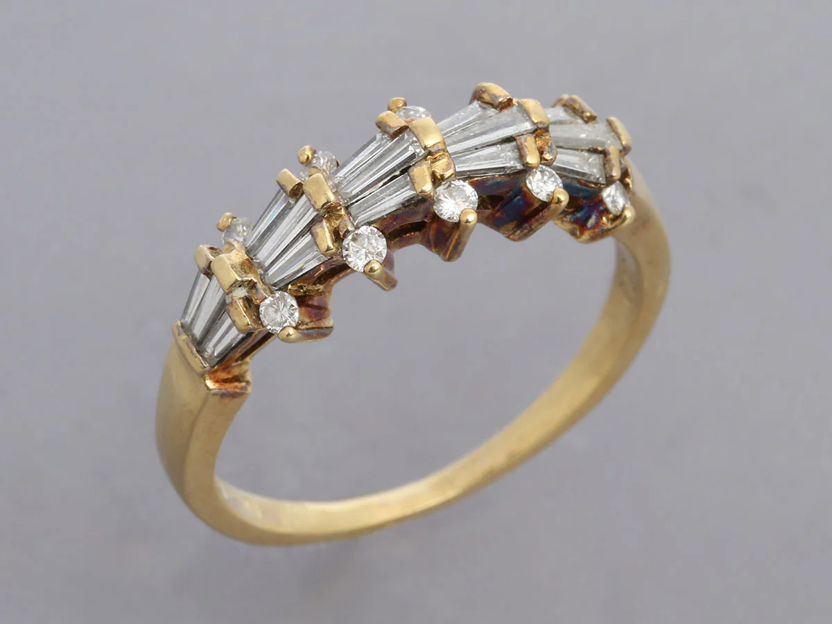 18K Yellow Gold Diamond Ring - Image 2