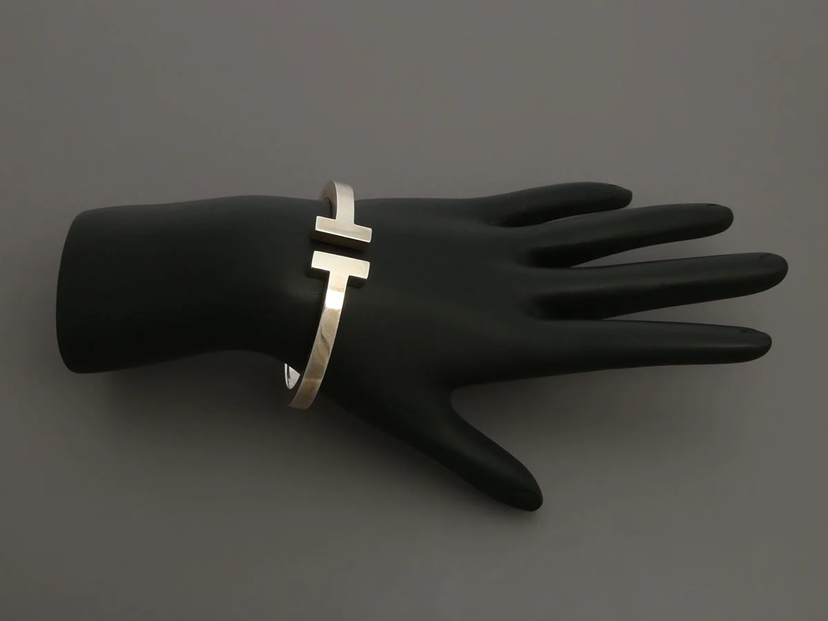 Tiffany & Co. Medium Sterling Silver Tiffany T Bracelet - Image 5