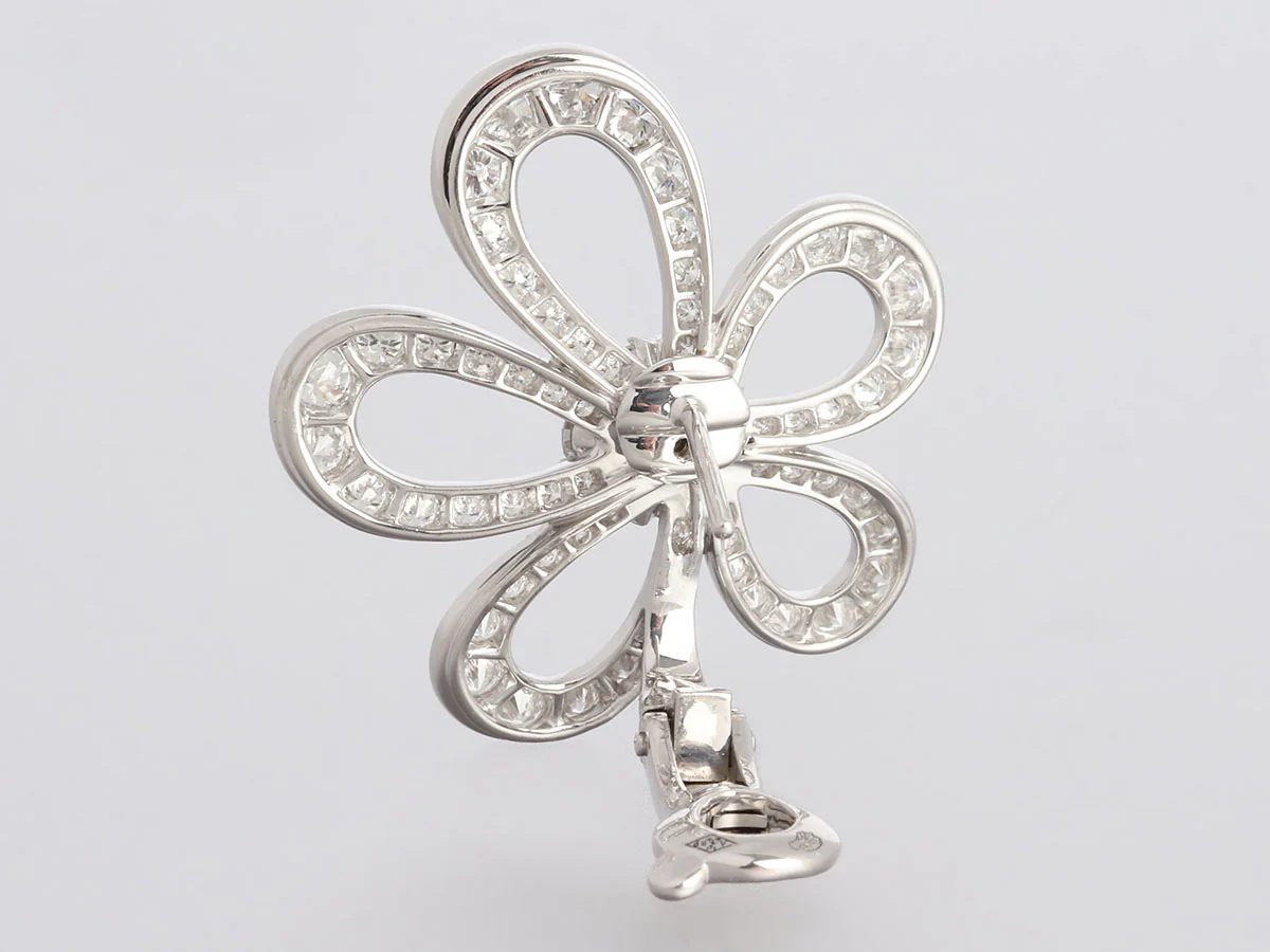 Van Cleef & Arpels 18K White Gold Diamond Flower Lace Pierced Earrings - Image 4