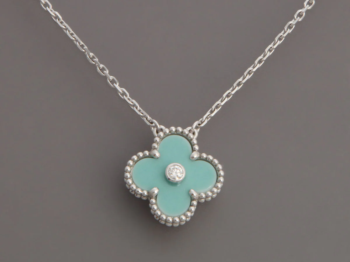 Van Cleef & Arpels 18K White Gold Green Celadon and Diamond 2022 Holiday Vintage Alhambra Necklace - Image 2