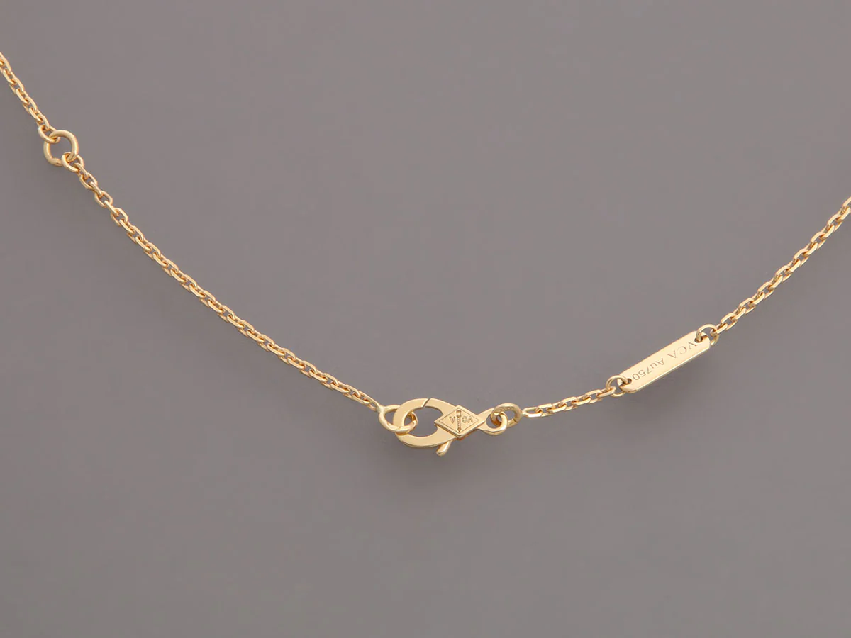 Van Cleef & Arpels LE 18K Yellow Gold MOP Princess Grace Vintage Alhambra Pendant Necklace - Image 4