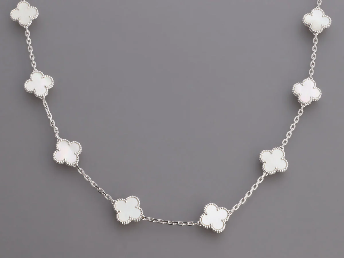 Van Cleef & Arpels 18K White Gold 20-Motif Vintage Alhambra MOP Necklace - Image 2