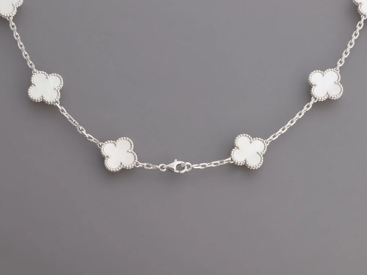 Van Cleef & Arpels 18K White Gold 20-Motif Vintage Alhambra MOP Necklace - Image 3