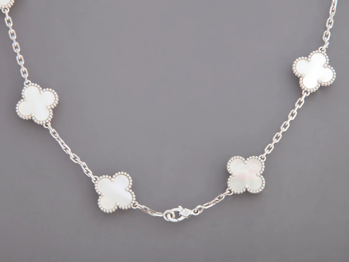 Van Cleef & Arpels 18K White Gold MOP 20-Motif Vintage Alhambra Necklace - Image 3