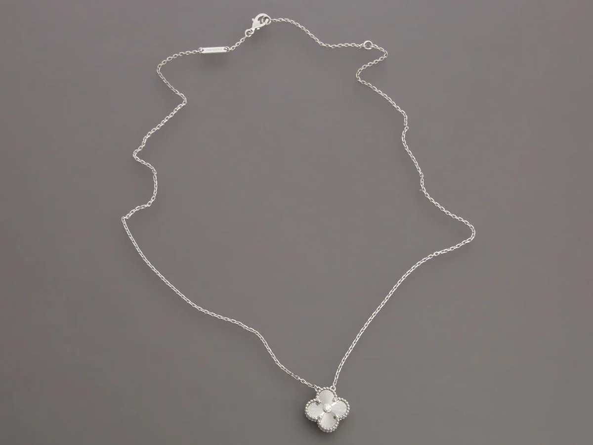 Van Cleef & Arpels 18K White Gold Guilloché 2020 Holiday Vintage Alhambra Necklace - Image 4