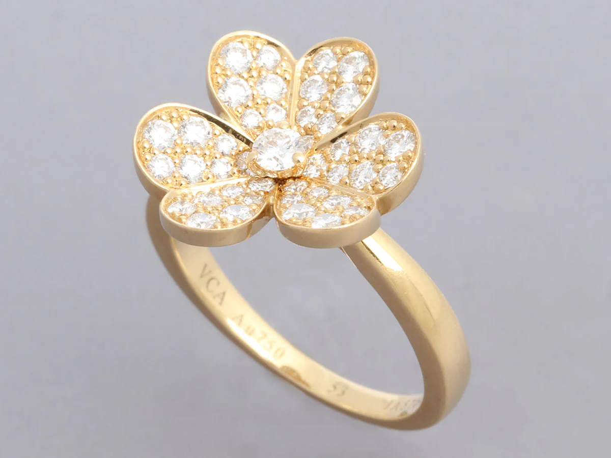 Van Cleef & Arpels Small 18K Yellow Gold Diamond Frivole Ring - Image 4